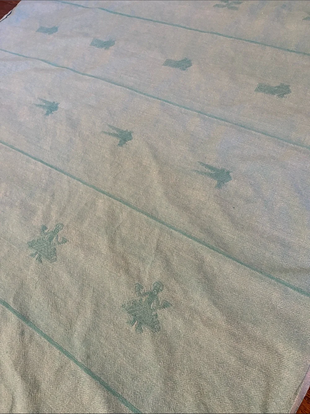 Exportadora Tecun Uman Made in Guatemala textile XL picnic beach blanket